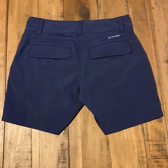 𝅺COLUMBIA Omni Shield Shorts, Size 2, Navy Blue. - Picture 2 of 6